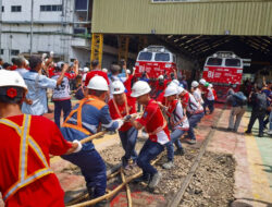 Semangat HUT Kemerdekaan RI ke-81, Insan KAI Daop 2 Bandung Perkuat Kekompakan dan Komitmen Hadirkan Perjalanan KA Aman, Nyaman, dan Tepat Waktu