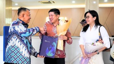 Hari Pelanggan Nasional, Direktur Operations dan Komisaris BRI Hadir Lebih Dekat Sapa Nasabah di Denpasar