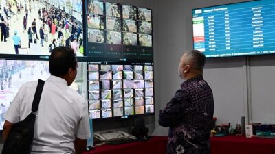 Abu Anak Krakatau, Tujuh Bandara Lumpuh
